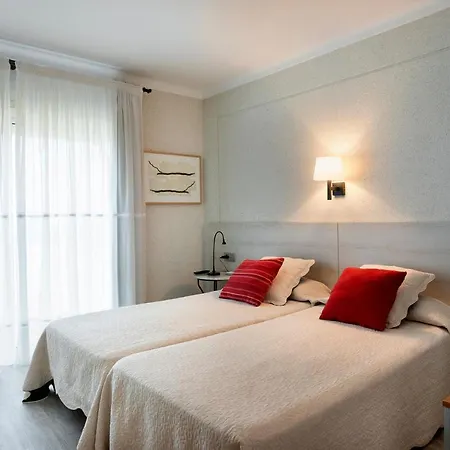 El Moli Hotel *